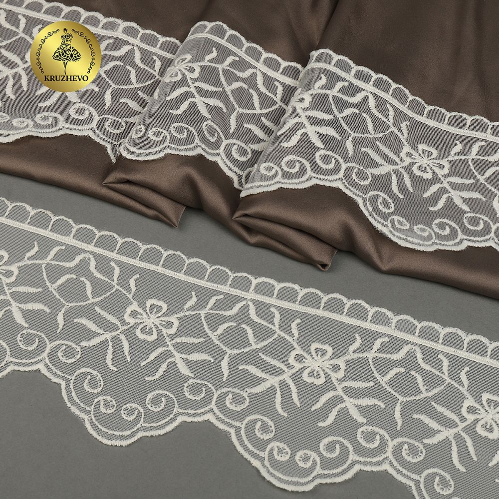 Кружево на сетке широкое 110 мм, 40485, цв.W0115 молочный уп.13.7м, Kruzhevo