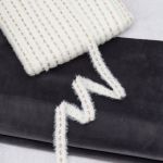 Тесьма отделочная твидовая 20 мм / 82.29 метра, пушистая с люрексом, белый, 3Al287