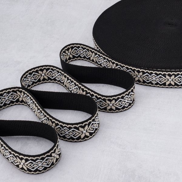 Стропа (ременная лента) 38 мм / 45.72 метра, [34.05 г/пог.м], с принтом 1-сторонняя, T0735 бежевый/черный, 3Al359