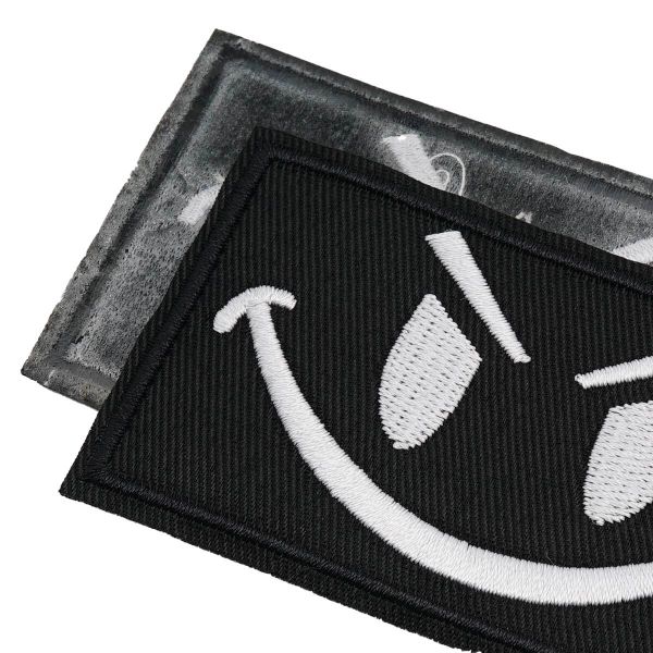 Термоаппликация Прямоугольник с улыбкой 90х50мм (W.Black (бело-черный)), 2 шт, LA563
