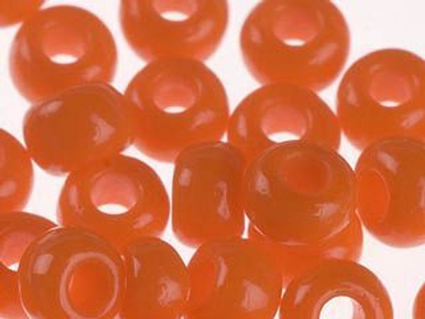 Бисер Preciosa непрозрачный 10/0 (2.3 мм), круг.отв., 50г, (93140)