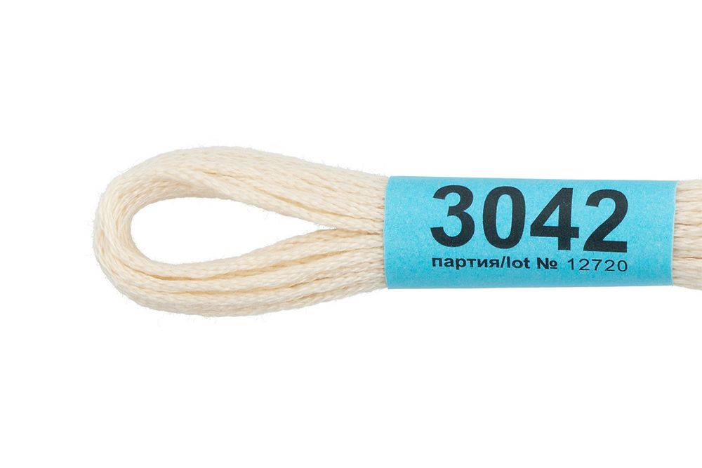Мулине Gamma 100% хлопок, цв.3042 серо-кремовый, 24 мотка по 8 метров