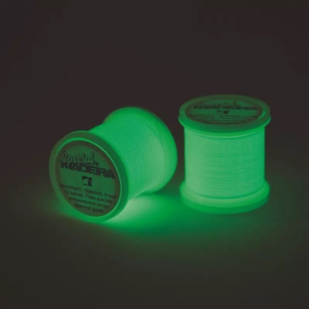 Нитки светящиеся в темноте Madeira, 100м, 9661, 5 катушек