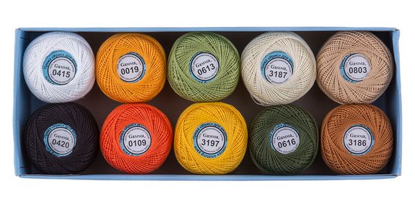 Пряжа нитки Ирис ассорти / уп.10 мот. по 10 г, 82 м, 17, Gamma