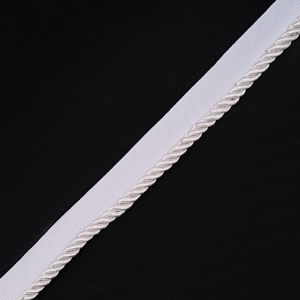 Кант витой 5 мм / 25 метров, полиэстер, белый/11 светлое серебро, 3AR3293