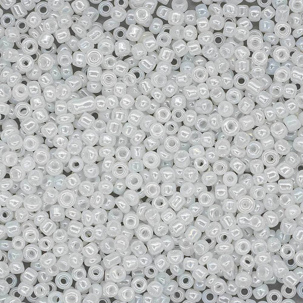Бисер Astra&amp;Craft 11/0 (2.1 мм), 200 г (10х20 г), цв. 141 белый/жемчужный