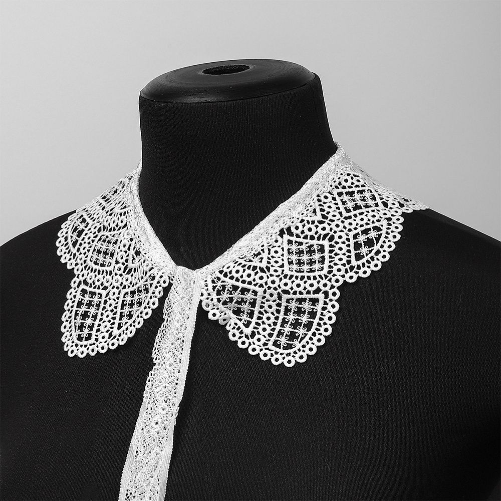 Накладной кружевной воротник 30х35 см, матовая нить Kruzhevo TBY.13/192, цв.белый уп.1шт