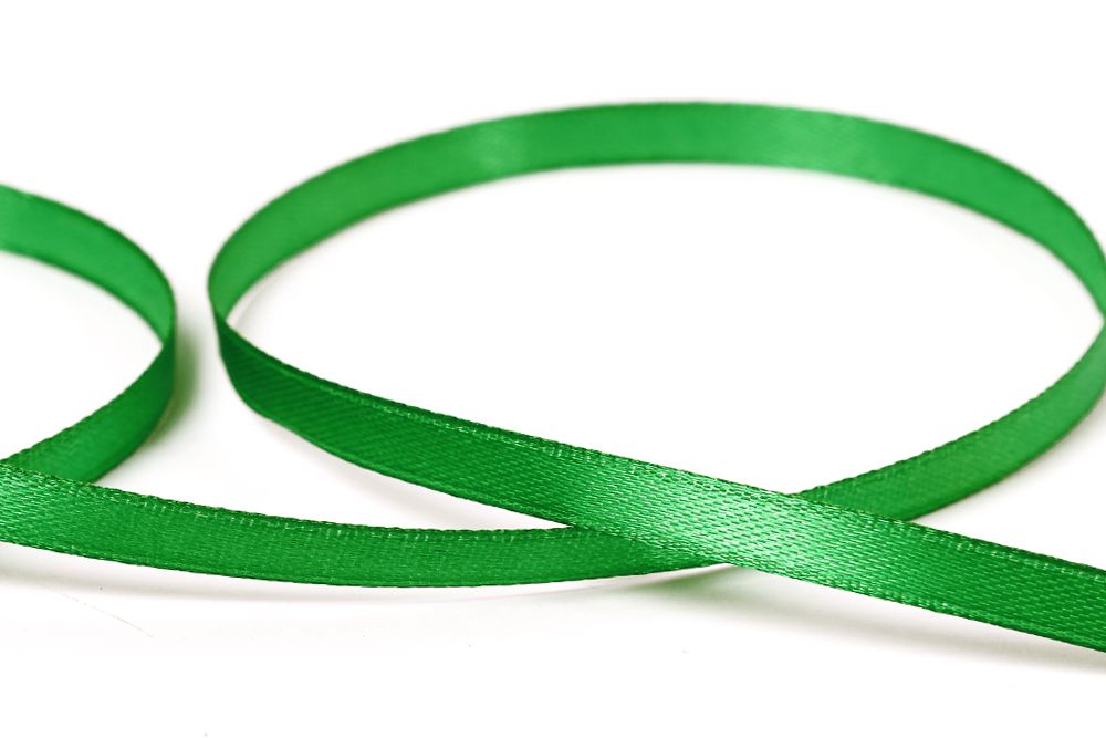 Лента атласная 1-сторонняя 6.0 мм / 33±2 метра, 152 зеленый, Gamma