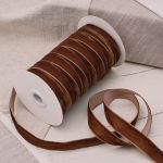 Лента бархатная (тесьма) 20.0 мм / 32.9±2 метров, 0081-1901, 208 коричневый