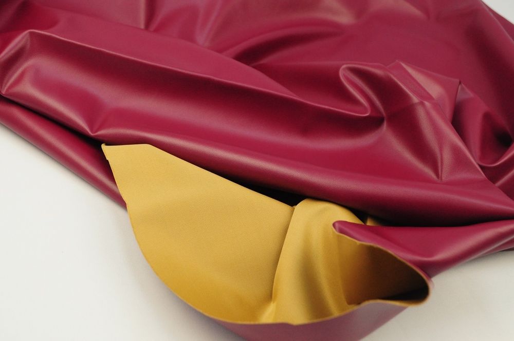 Кожа искусственная на трикотаже (ткань) 240 г/м², 140 см, цв.09 вишневый, 25м /TOS/