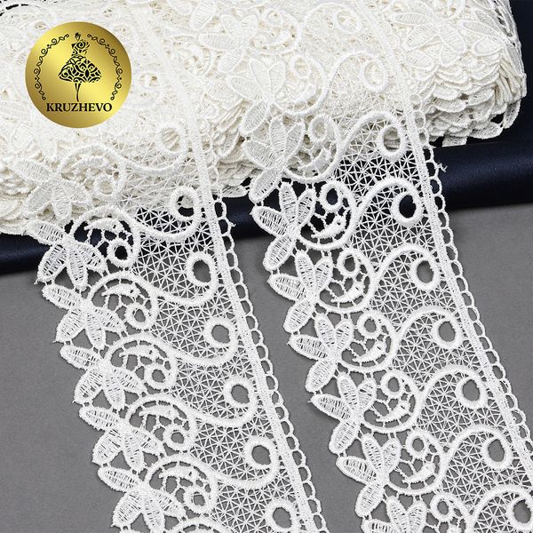 Кружево гипюр (плетёное) 70 мм, диз. 110, цв.02 молочный, уп. 9 м, Kruzhevo