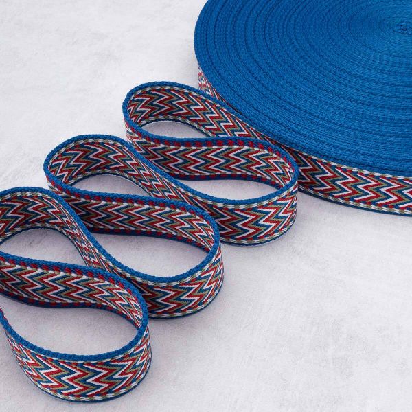 Стропа (ременная лента) 38 мм / 45.72 метра, [35.87 г/пог.м], с принтом, T0404 синий/белый/красный, 3Al362