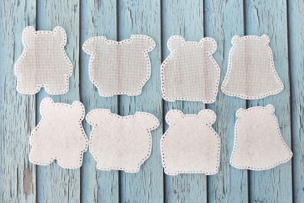 Набор для вышивания нитками МП Студия (Жар-птица), Монстрики. Значки. Магниты, 8х7 см