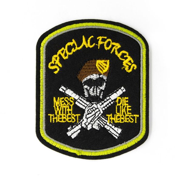 Термоаппликация Череп с пистолетами, 7х8,6см, Hobby&Pro