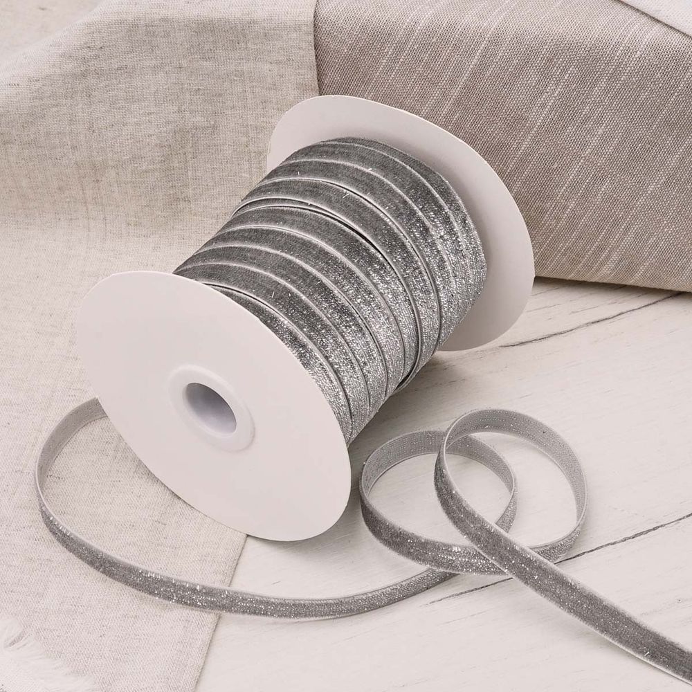 Лента бархатная (тесьма) с люрексом 10.0 мм / 32.9±2 метров, 182 серый