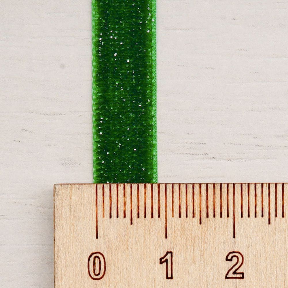 Лента бархатная (тесьма) с люрексом 10.0 мм / 32.9±2 метров, 60 зеленый