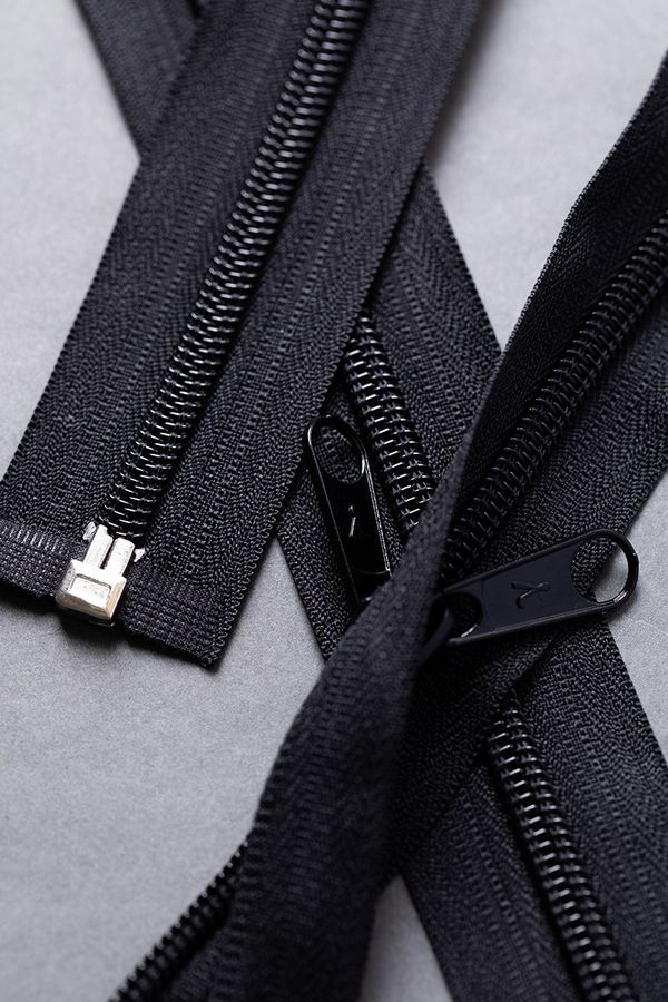 Молния спираль (витая) Т5 (5 мм) 1 зам., разъем., 140 см, 2-язычковая, 002 черный, G105 Gamma, 10 шт