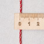 Шнур отделочный с метанитом ⌀3.0 мм / 20м (полиэстер 68%, метанит 32%), красный с золотом, Р2869