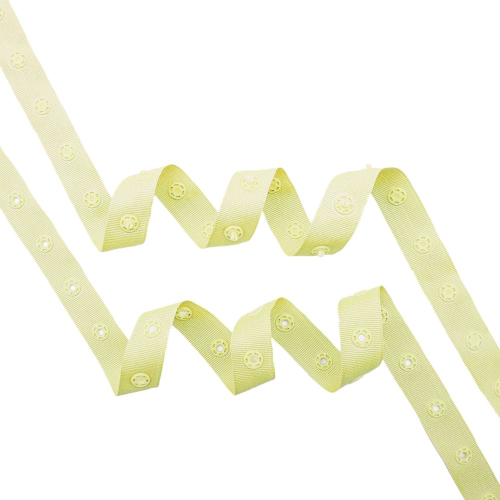 Кнопки пластиковые на тесьме (кн. ⌀ 7мм, тесьма 18 мм, шаг 1.7 см), цв.желтый, 45.7м
