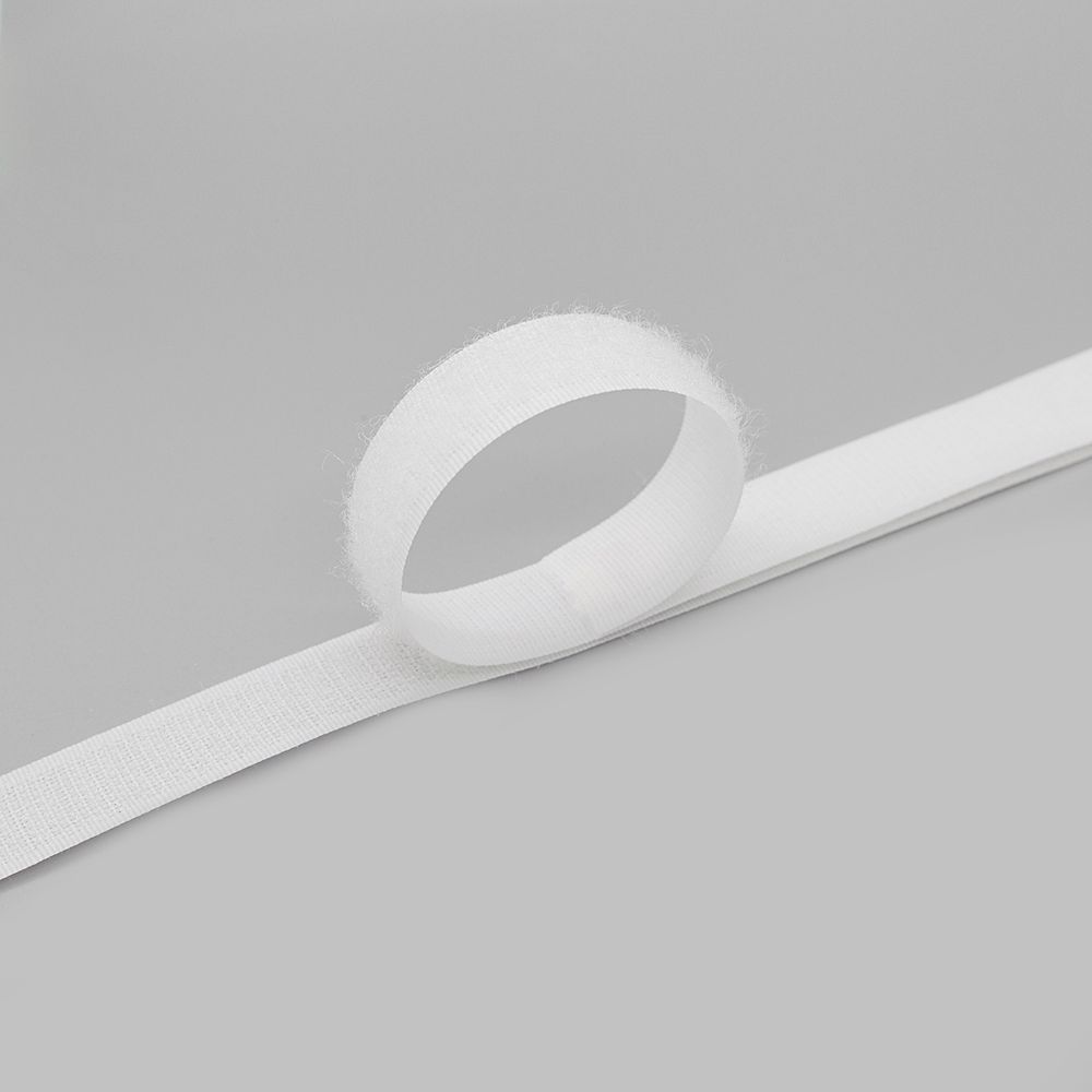 Лента контактная липучка (велкро) пришивная 20 мм / 25 метров, белый, кач."B" /TOS/