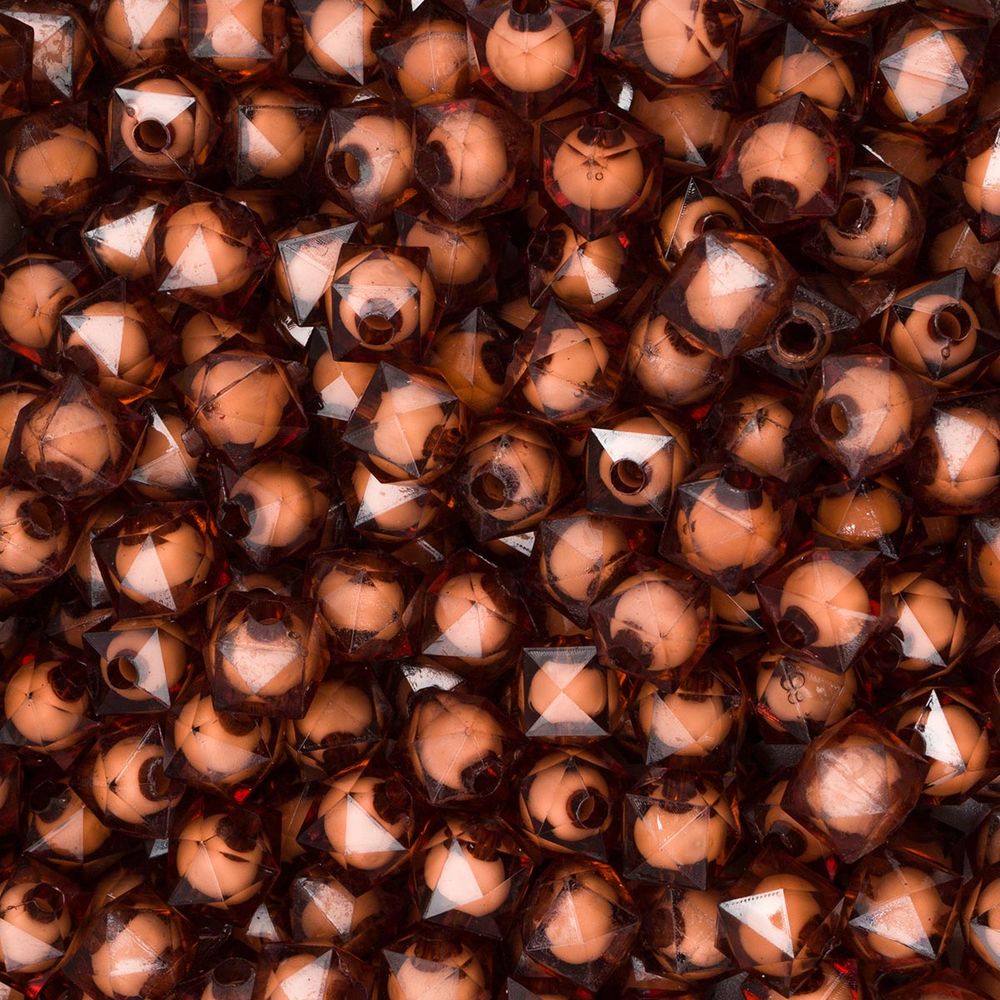 Бусины акрил ⌀10 мм, 500 г, в цвете с белой сердцевиной, граненый куб, 52 коричневый, Astra&Craft