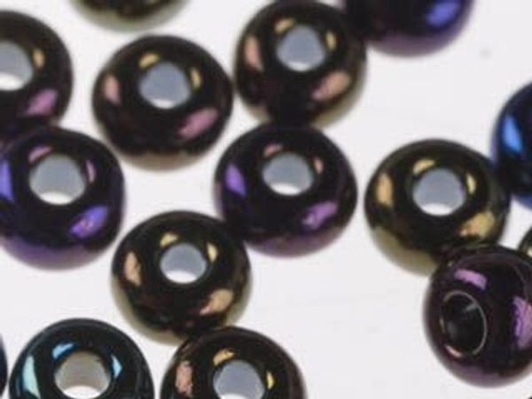 Бисер Preciosa 10/0 (2.3 мм), 1х50 г, непрозрачный с радужным покрытием, цв. 59205