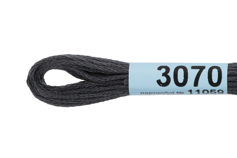 Мулине Gamma 100% хлопок, цв.3070 т.серый, 24 мотка по 8 метров