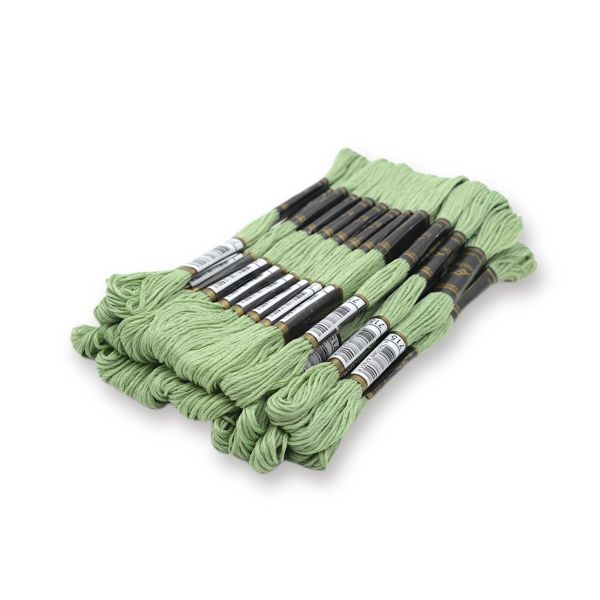 Мулине Bestex, цв.715, 24 мотка по 8 метров