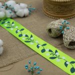 Лента атласная с рисунком 45.0 мм / 3 метра, Ягодная ветвь (зеленый), Globus