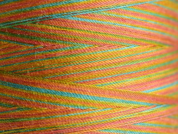 Нитки для машинной стежки Madeira Aeroquilt меланж №40, 2750 м, цв. 9600, 9131B, 1 катушка