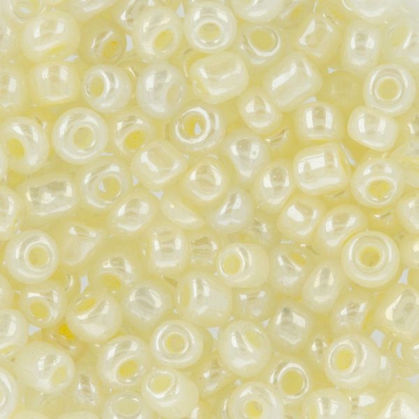 Бисер Zlatka 8/0 (2.9 мм), 100 г (10х10 г), №0142 кремовый, GR