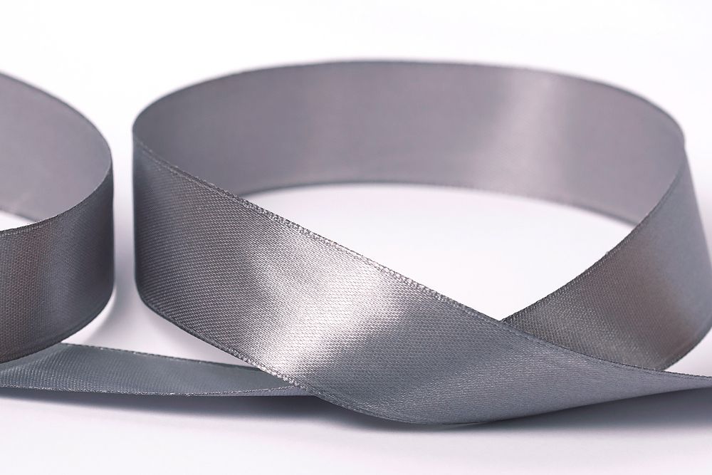 Лента атласная 1-сторонняя 25.0 мм / 33±2 метра, 018 т.серый, Gamma