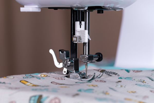 Швейная машина Micron STL 047, бытовая