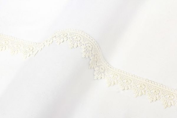 Кружево гипюр (плетёное) 40 мм / 8.8 м, кремовый, Gamma GGM-4001