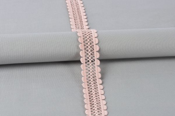 Кружево гипюр (плетёное) 28 мм / 10 м, GP015BP пудровый (бежево-розовый), Gamma GGM-2803