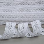 Кружево вязаное (тесьма) хлопковое 20 мм / 25м одностор. (белый)