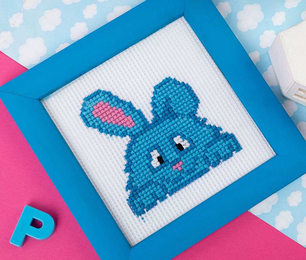 Набор для вышивания нитками Klart, Детские истории. Зайка, 12х12 см