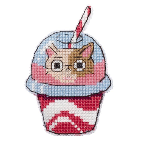 Набор для вышивания Klart 8-553, Магниты. Коты прохладительные, 7.5х7 см