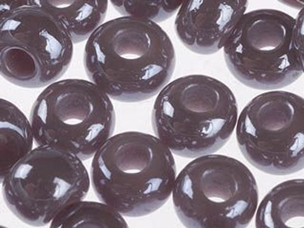 Бисер Preciosa 10/0 (2.3 мм), 1х50 г, непрозрачный с покрытием, цв. 28020