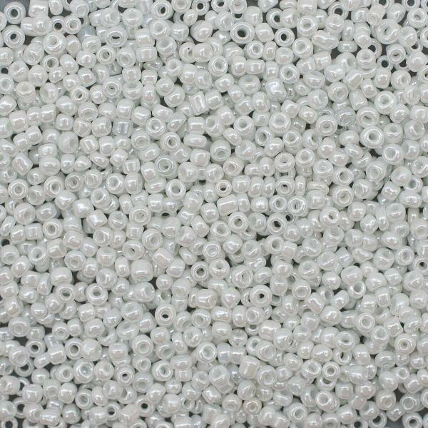 Бисер Astra&Craft 11/0 (2.1 мм), 200 г (10х20 г), цв. 121 белый