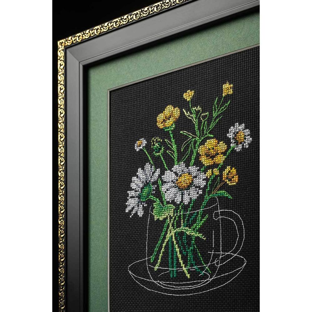 Набор для вышивания нитками Созвездие, Ромашковый чай 14х18 см