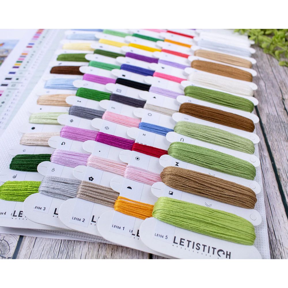 Набор для вышивания нитками LetiStitch L8104, Отель Оживленная пчелка 41х30см