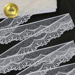 Кружево отделочное в стиле "трикотаж" 30 мм, цв.02 молочный, уп. 27,4 м