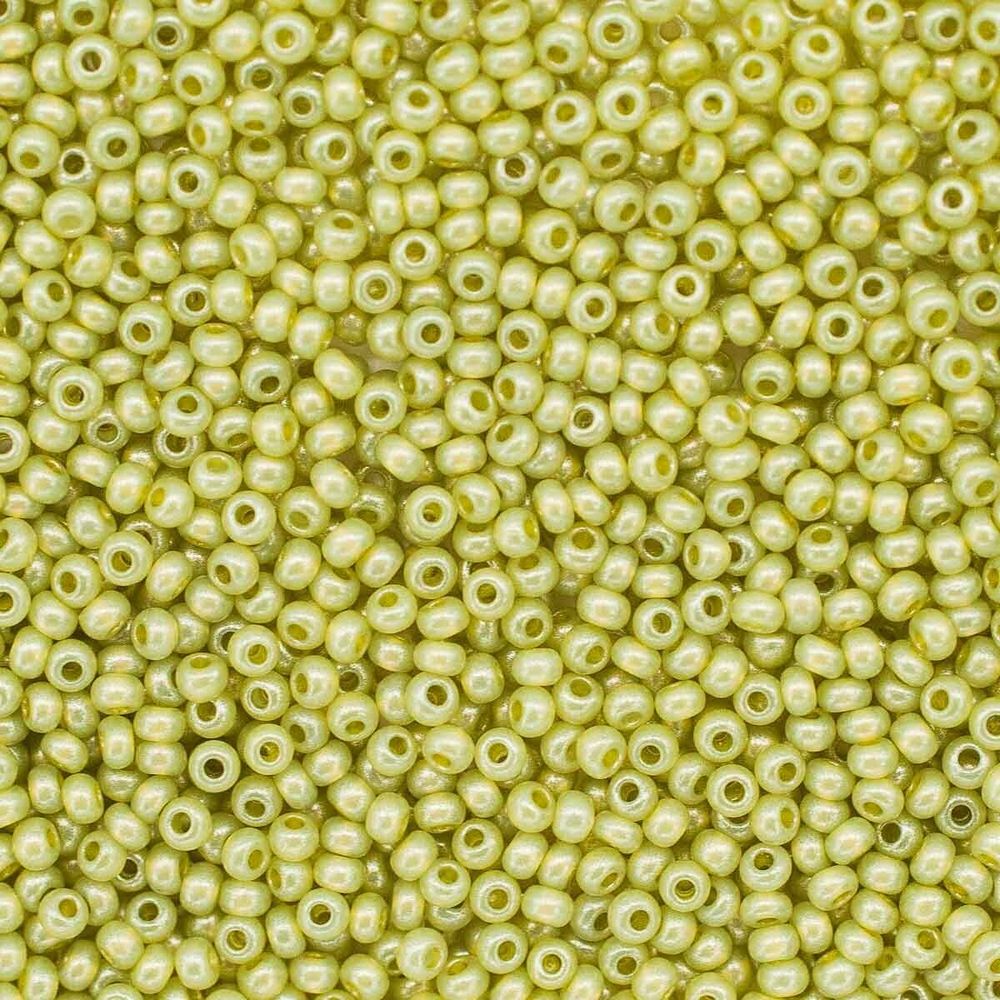 Бисер Preciosa 10/0 (2.3 мм), 100 г (5х20 г), непрозрачный с покрытием, цв. 17786