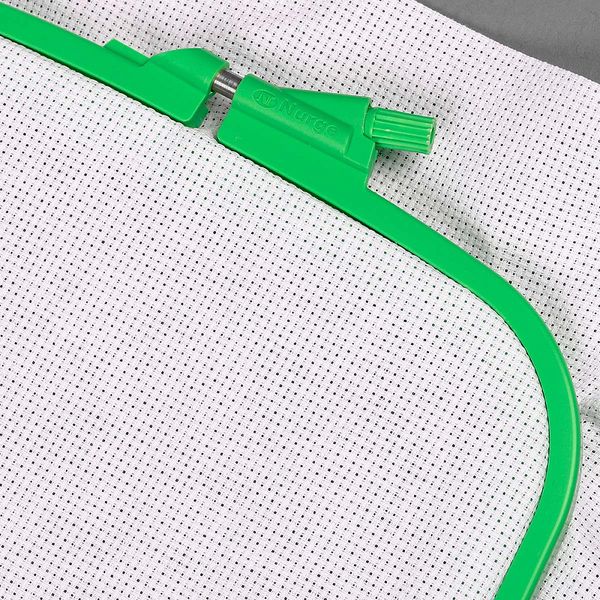 Пяльцы-рамка пластиковые 220х195 мм, Nurge NUR.170-13.5 цв.зеленый