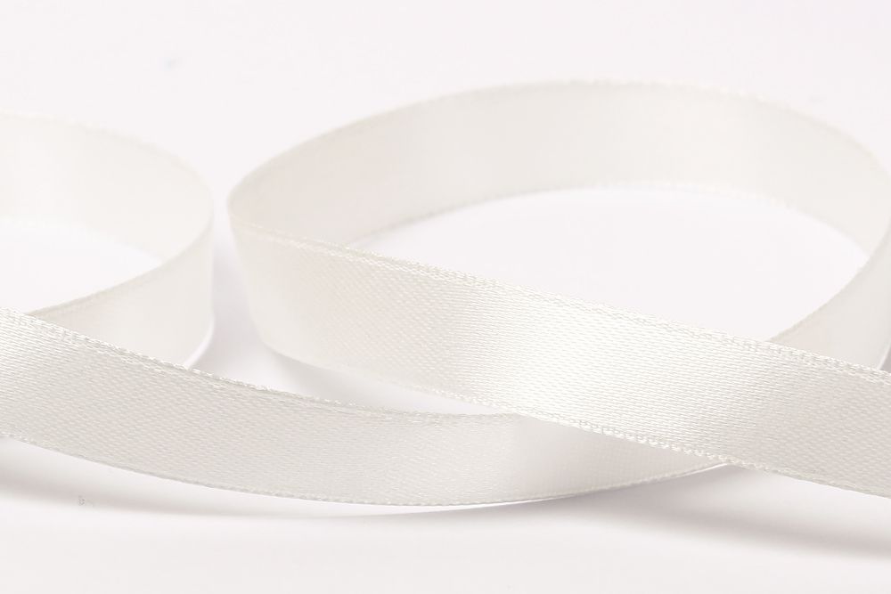 Лента атласная 1-сторонняя 12.0 мм / 33±2 метра, №042 молочный, в термоплёнке, Gamma