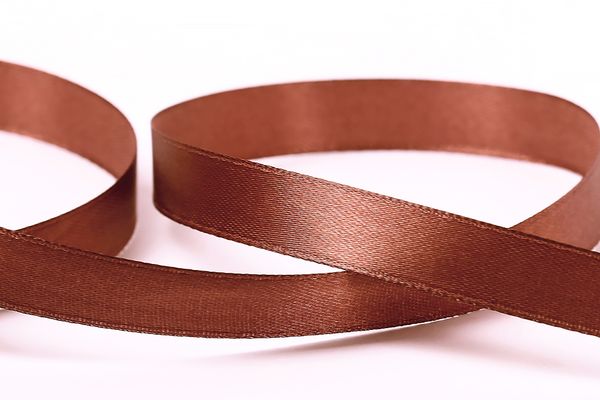 Лента атласная 1-сторонняя 12.0 мм / 33±2 метра, 037 св.коричневый, Gamma