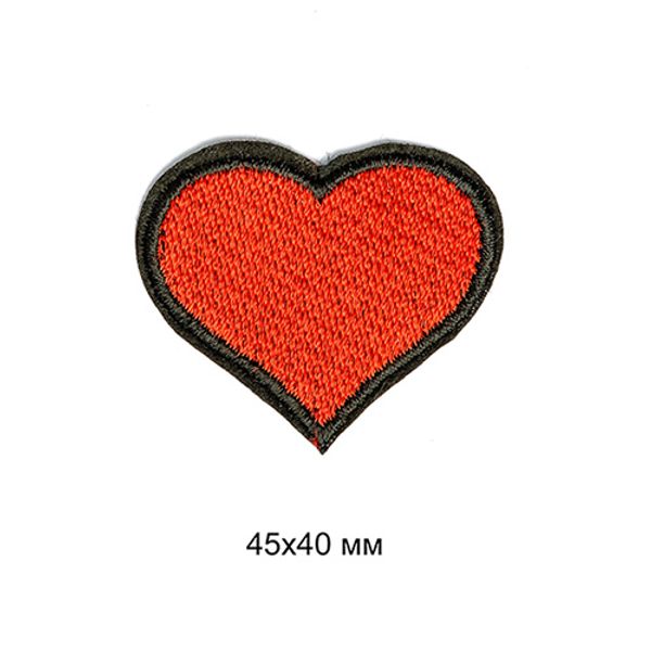 Термоаппликация вышитые TBY.S03 Красное сердце 10 шт 4,5х4 см
