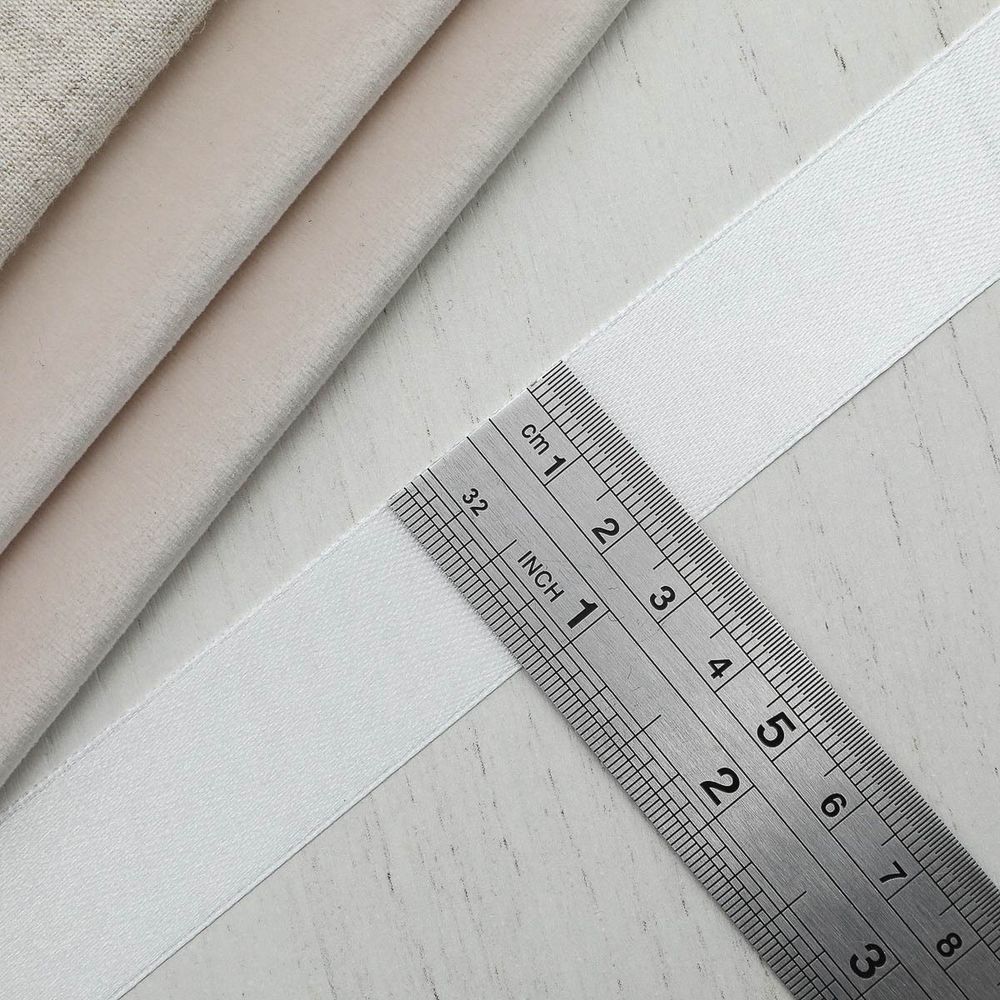 Лента атласная 1-сторонняя 25.0 мм / 22.86±1 метров, 127 жемчужный, Globus