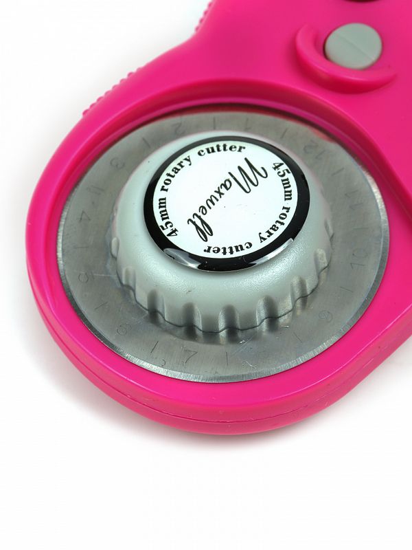 Роликовый раскройный нож d45 мм, Maxwell premium арт.TBY.RTY-45-3 мажента/серый